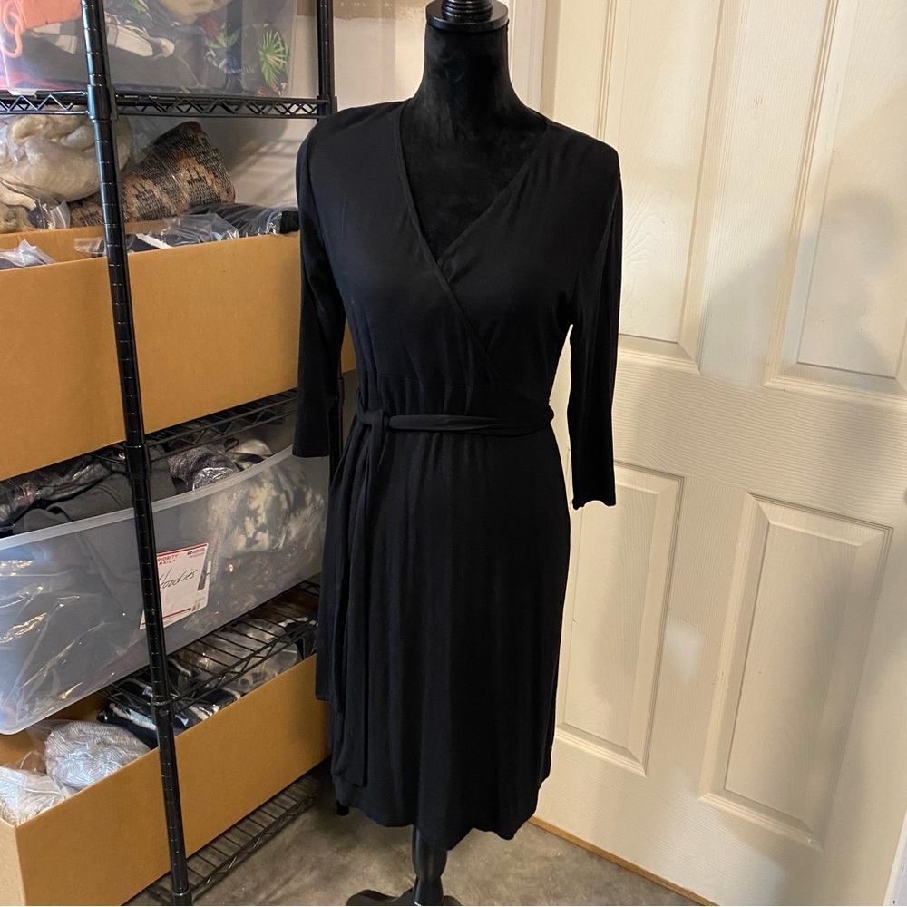 Three Seasons Maternity Black Dress Stretch belted V Neckline Long Sleeve
